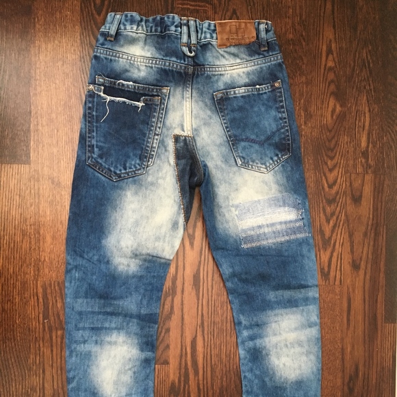 Zara Boys Destroyed Jeans Sz 9-10 Youth - Picture 3 of 8